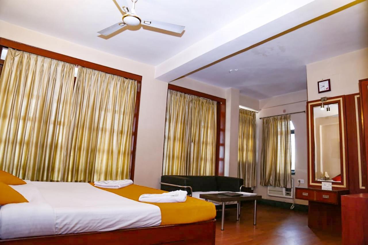 Fabhotel Shivangan Kolkata Airport - Fully Vaccinated Staff Calcutá Exterior foto